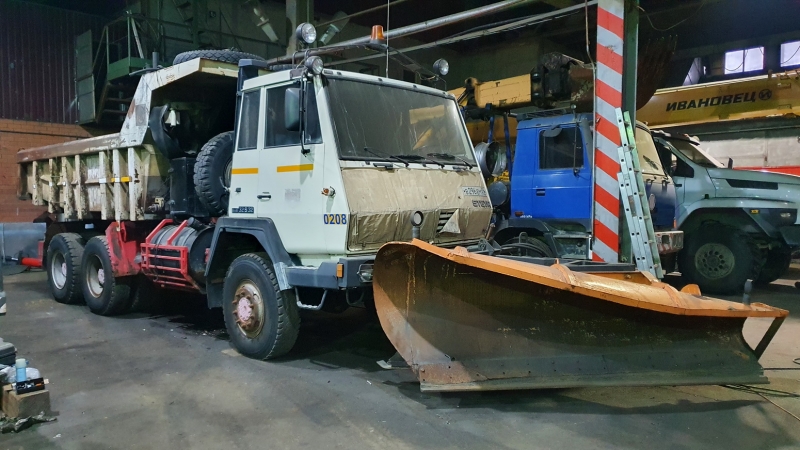 Продам 4 самосвала STEYR-32S32 ШТЕЙР 6х6, КДМУ МД-551, Австрия